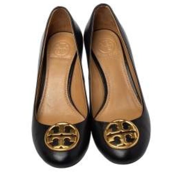 Like New Tori Burch Black Leather Chelsea  Wedge Pumps Size 8 1/2 - Picture 1 of 9